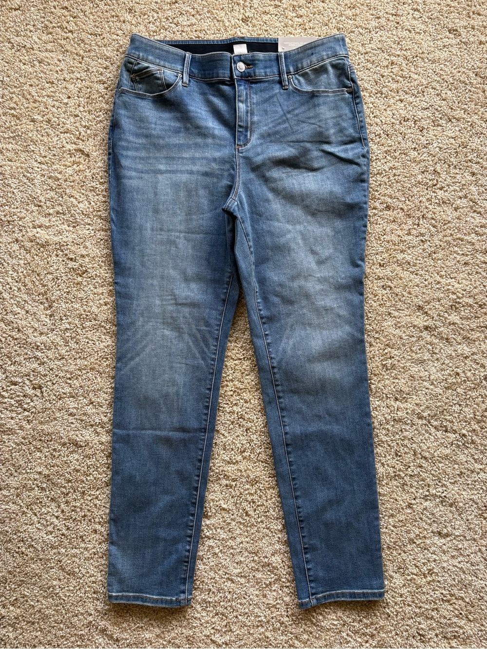 Chico’s Secret Stretch Jeggings Size 2R / US 12 Medium Wash Pull On Skinny Jeans